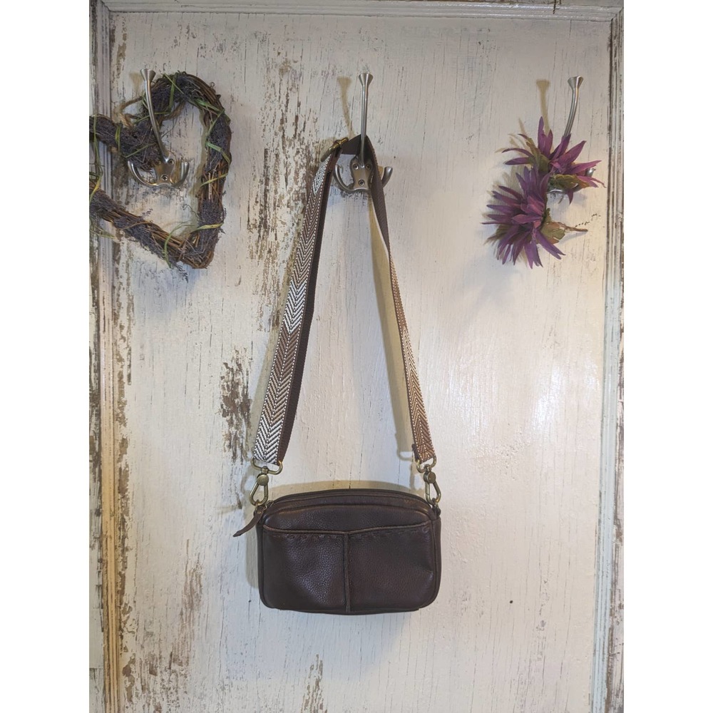 The Sak Brown Leather Cora Smartphone crossbody